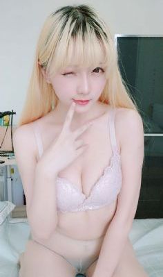 女同志在一三人行亚洲女_成人在线观看免费